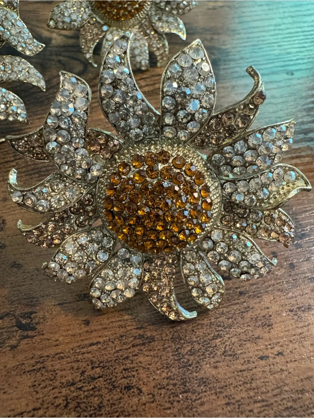 Tahari Home Sunflower Rhinestone Napkin Rings, Unboxed, Fall Thanksgiving